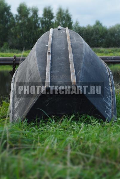 перевернутая лодка / Техника, транспорт / Водный