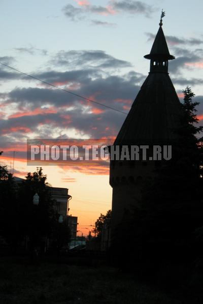 силуэт тульского кремля / Город, архитектура / городской пейзаж