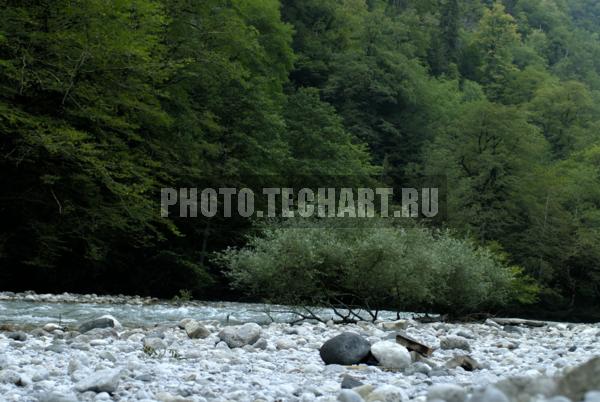 река в горах / Природа / реки и озера