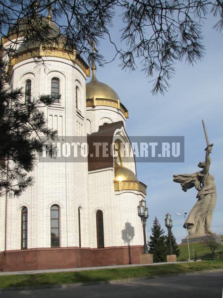 церковь и монумент Родина Мать зовет / Город, архитектура / архитектура и скульптура