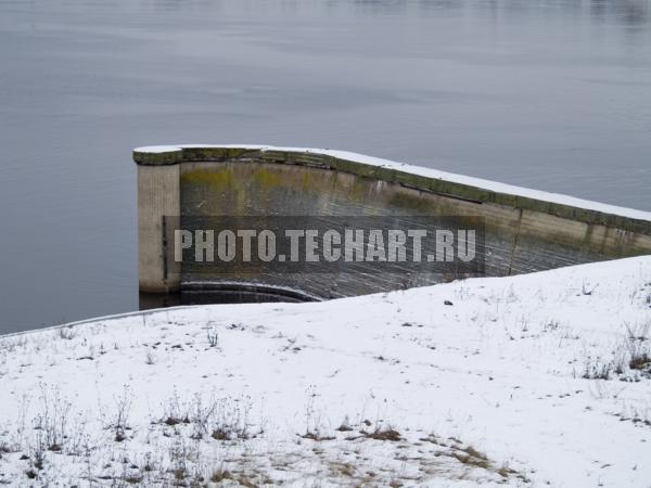 набережная зимой / Город, архитектура / городской пейзаж