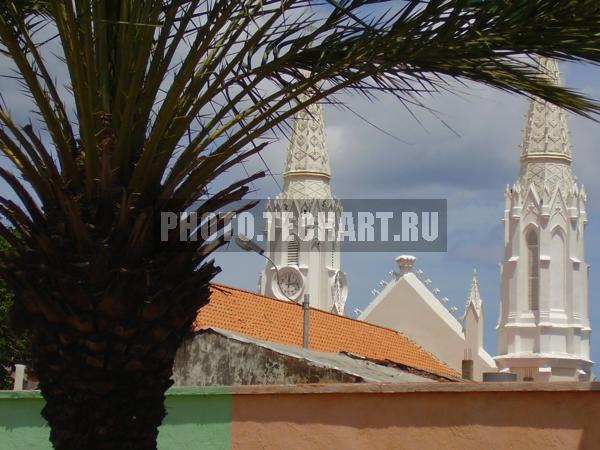 католический костел / Город, архитектура / фрагменты и детали