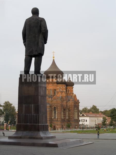 Тула. Вид на Успенскую церковь. Памятник В. И. Ленину / Город, архитектура / архитектура и скульптура