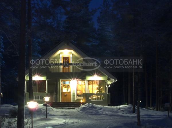 домик в ночном лесу / Город, архитектура / архитектура и скульптура