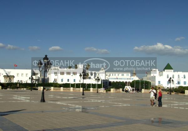 городская площадь / Город, архитектура / городской пейзаж