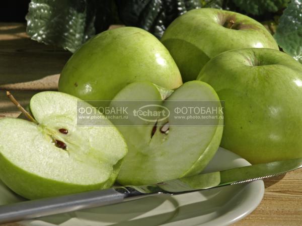 зеленые яблоки / Еда и напитки / продукты