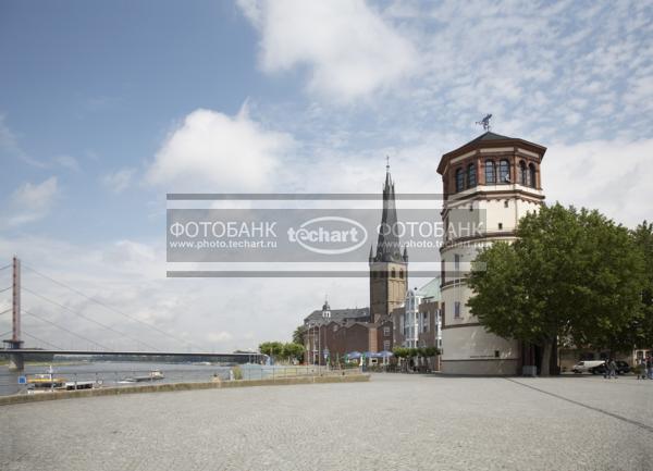 Германия. Дюссельдорф. Набережная Рейна. Germany. Duesseldorf. / Город, архитектура / городской пейзаж