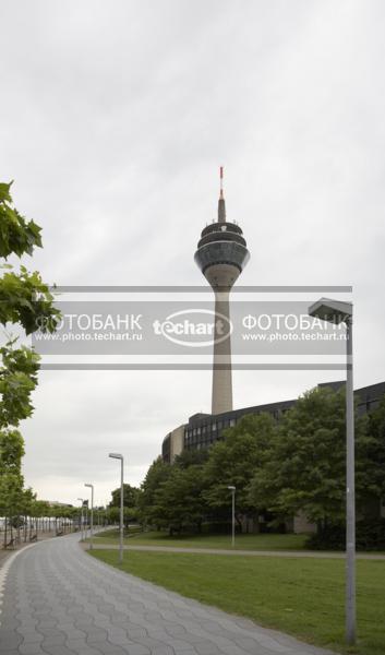 Германия.Телебашня в Дюссельдорф Дюссельдорфе. Germany. Duesseldorf. / Город, архитектура / архитектура и скульптура