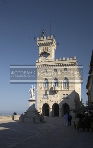 Сан-Марино. Пьяцца делла Либерта. Палаццо Пубблико. San-Marino. Piazza della Liberta. Palazzo Pubblico. / Город, архитектура / архитектура и скульптура