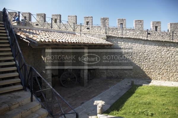 Сан-Марино. Первая башня свободы. Замок Гвайта. San-Marino. Prima Torre. Guaita. / Город, архитектура / архитектура и скульптура