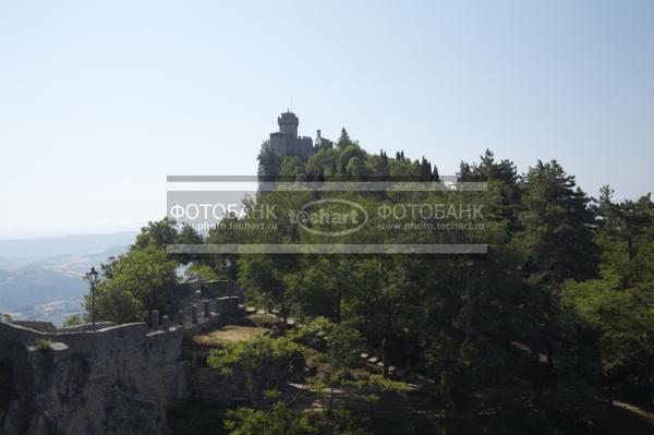 Сан-Марино. Вторая башня свободы. Замок Честа. San-Marino. Seconda Torre. Cesta. / Город, архитектура / городской пейзаж