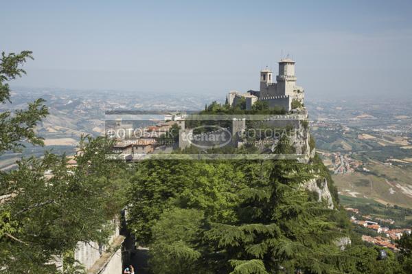 Сан-Марино. Вторая башня свободы. Замок Честа. San-Marino. Seconda Torre. Cesta. / Город, архитектура / городской пейзаж