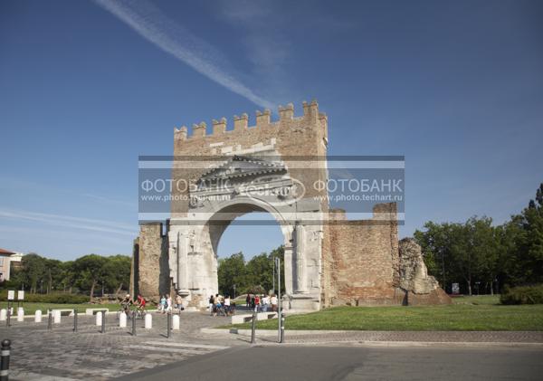 Италия. Римини. Арка Августа. Italy. Rimini. Arco di Augusto / Город, архитектура / архитектура и скульптура