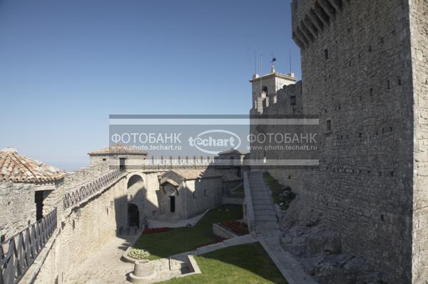 Сан-Марино. Первая башня свободы. Замок Гвайта. San-Marino. Prima Torre. Guaita. / Город, архитектура / архитектура и скульптура