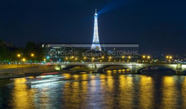 Ночной вид на Эйфелеву башню и Сену / Город, архитектура / городской пейзаж