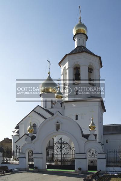 Церковь в подмосковье / Город, архитектура / архитектура и скульптура