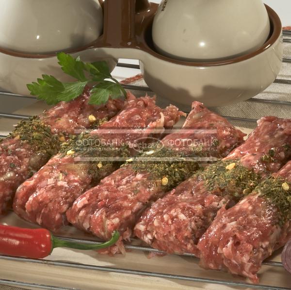 Мясные полуфабрикаты из рубленного мяса / Еда и напитки / приготовление пищи