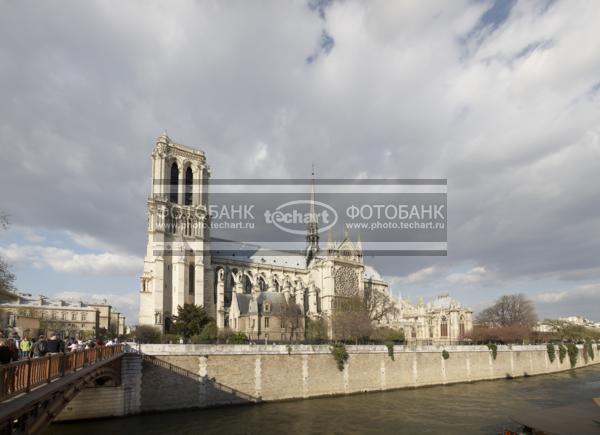 Франция. Париж. Собор Парижской Богоматери. Нотр-Дам. France. Paris. Notre Dame de Paris. / Город, архитектура / городской пейзаж