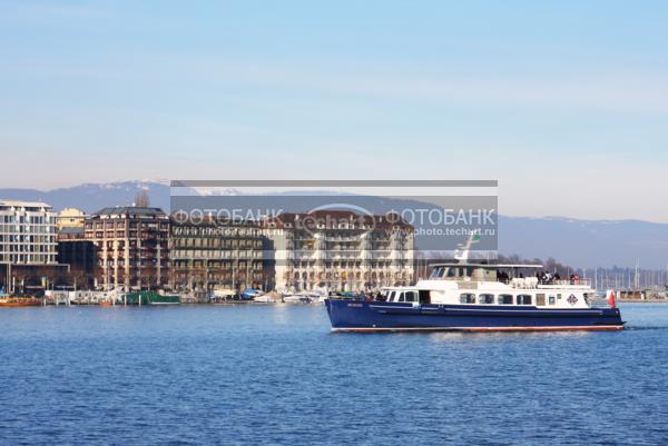 Европа. Швейцария. Туристический корабль на Женевском озере. Lac Leman / Техника, транспорт / Водный