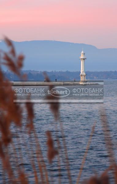 Европа. Швейцария. Маяк Женевского озера. Lac Leman / Природа / реки и озера