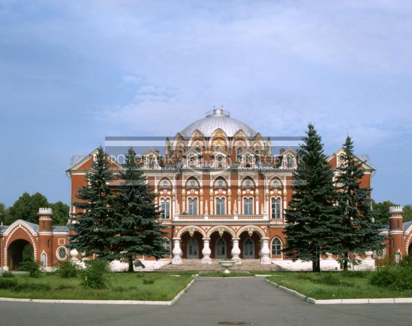 Фото Москвы. Петровский Дворец / Город, архитектура / архитектура и скульптура