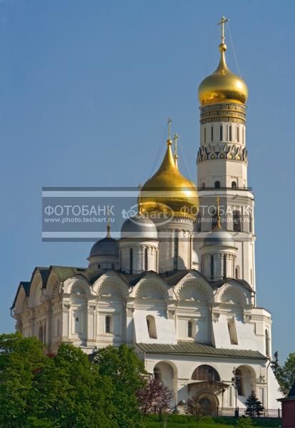 Москва. Ансамбль колокольни Ивана Великого / Город, архитектура / архитектура и скульптура