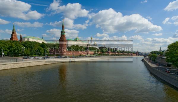 Москва. Кремль, Москворецкая набережная / Город, архитектура / городской пейзаж