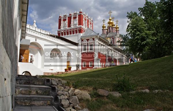 Россия. Москва. Новодевичий монастырь / Город, архитектура / архитектура и скульптура