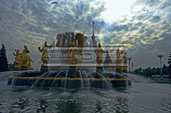 Москва. ВДНХ. Фонтан / Город, архитектура / архитектура и скульптура