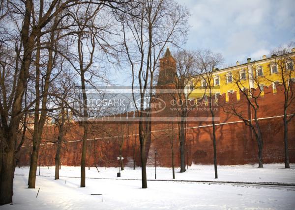 Россия. Москва. Александровский сад. Кремлевская стена. Russia. Moscow. Alexander Garden. Kremlin Wall / Город, архитектура / архитектура и скульптура