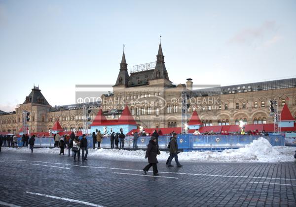 Россия. Москва. Красная площадь. Каток на Красной площади. Гум. Russia. Moscow. Red Square / Город, архитектура / городской пейзаж