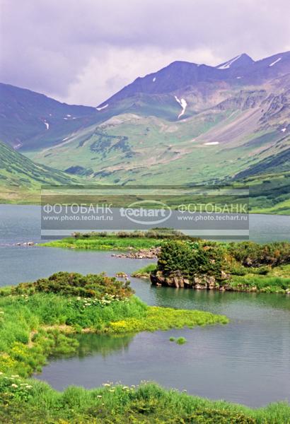 Русский пейзаж. Природа России. Россия. Камчатка. Вулкан Бакенинг. Озеро Дальнее / Природа / горы