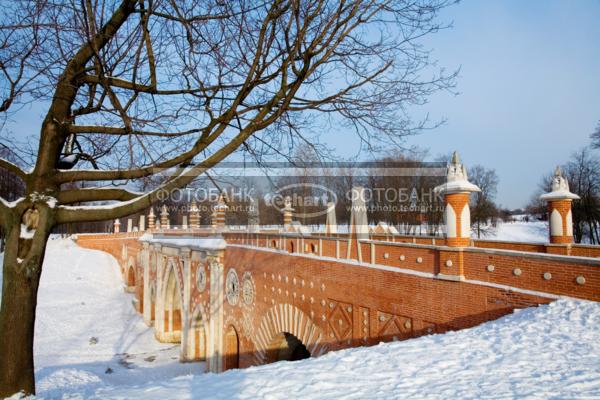 Россия. Москва. Царицыно. Мост / Город, архитектура / архитектура и скульптура