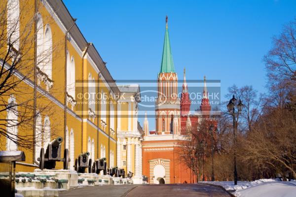 Россия. Москва. Кремль. Оружейная палата / Город, архитектура / архитектура и скульптура