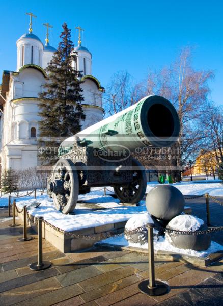 Россия. Москва. Кремль. Царь-пушка / Город, архитектура / архитектура и скульптура