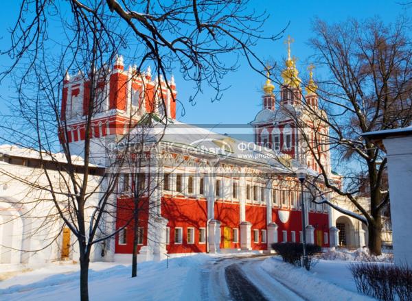 Россия. Москва. Новодевичий монастырь / Город, архитектура / архитектура и скульптура