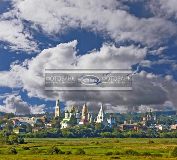 Россия. Коломна. Летний город / Город, архитектура / городской пейзаж