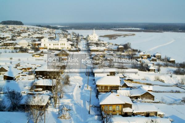 Россия. Чердынь. Вид с колокольни Воскресенского собора / Город, архитектура / городской пейзаж