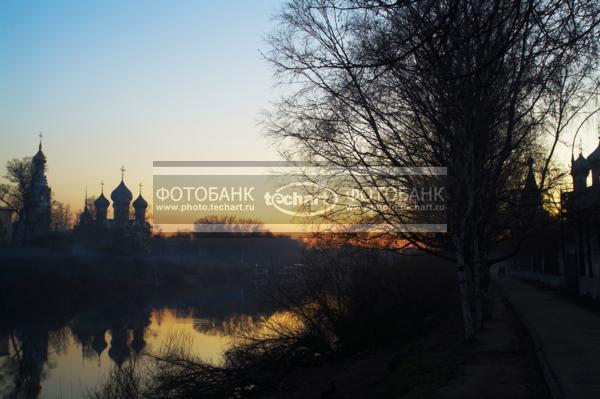 Россия. Река Вологда. Центр города / Природа / закаты и рассветы