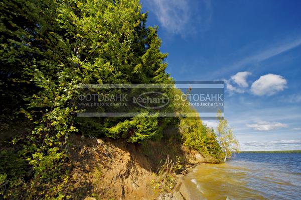 Россия. Урал. Берег реки Кама / Природа / реки и озера