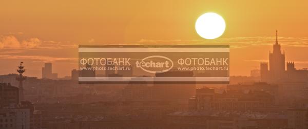 Москва. Закат над Москвой. Солнце над мегаполисом / Город, архитектура / городской пейзаж