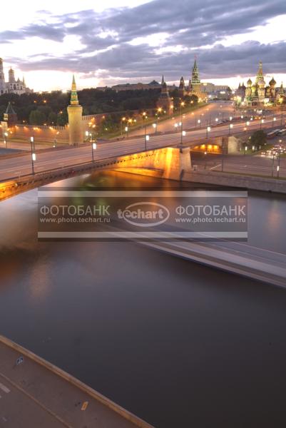 Москва. Кремль и Москва река / Город, архитектура / городской пейзаж