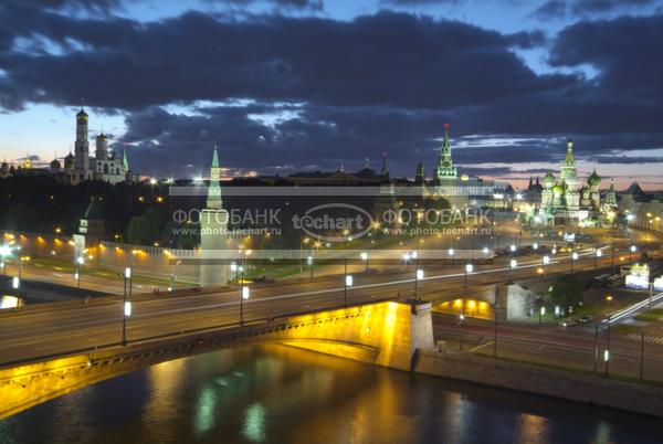 Москва. Кремль и Москва река / Город, архитектура / городской пейзаж