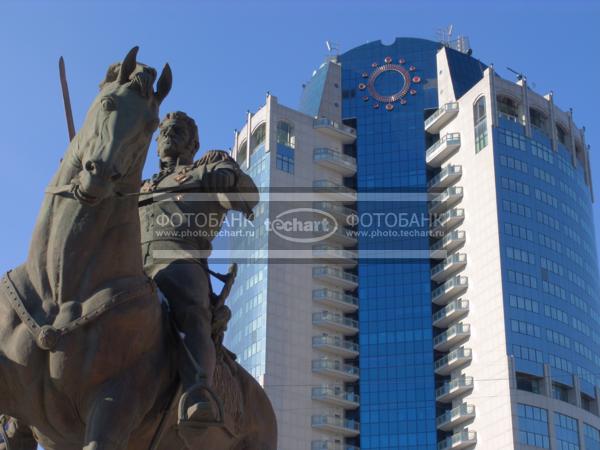 Россия. Москва. Памятник Багратиону / Город, архитектура / архитектура и скульптура