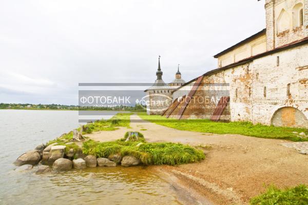 Русские города. Белозерск. Кремль, набережная / Город, архитектура / городской пейзаж
