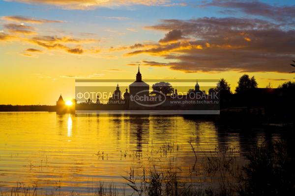 Русские города. Белозерск. Закат. Кирилло-Белозерский монастырь / Природа / закаты и рассветы