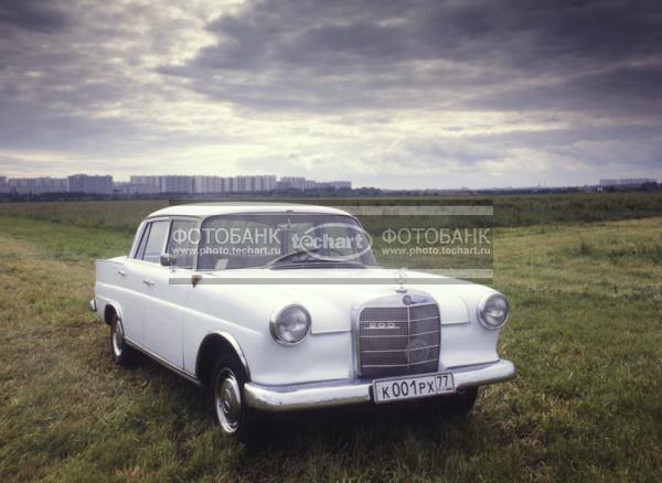 Ретро-автомобили. Mercedes 200D 1962. Мерседес / Техника, транспорт / Автомобильный