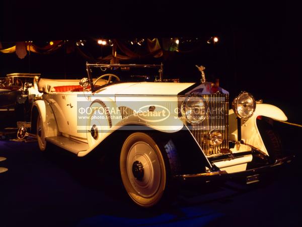 Ретро-автомобили. Rolls-Royce Phantom II 1930. Роллс Ройс / Техника, транспорт / Автомобильный