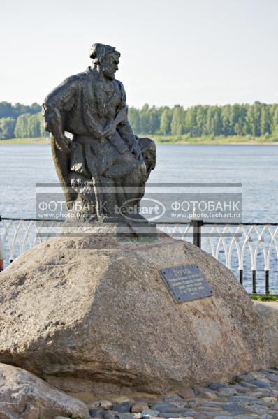 Рыбинск. Памятник бурлаку / Город, архитектура / архитектура и скульптура