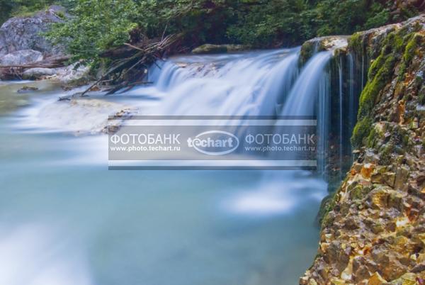 Россия. Северная Осетия. Горный ручей / Природа / реки и озера